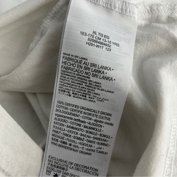 ❤️ Levi's White Tee with Colorful Graphic Youth XL - Picture 8 of 8